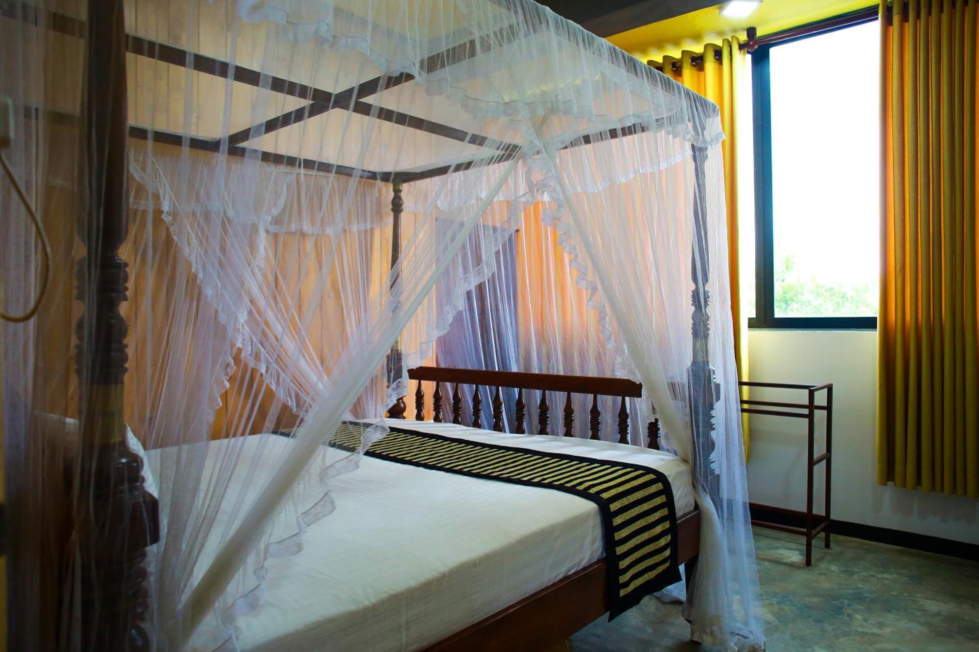 Isindu Sky Lodge Mirissa Bagian luar foto