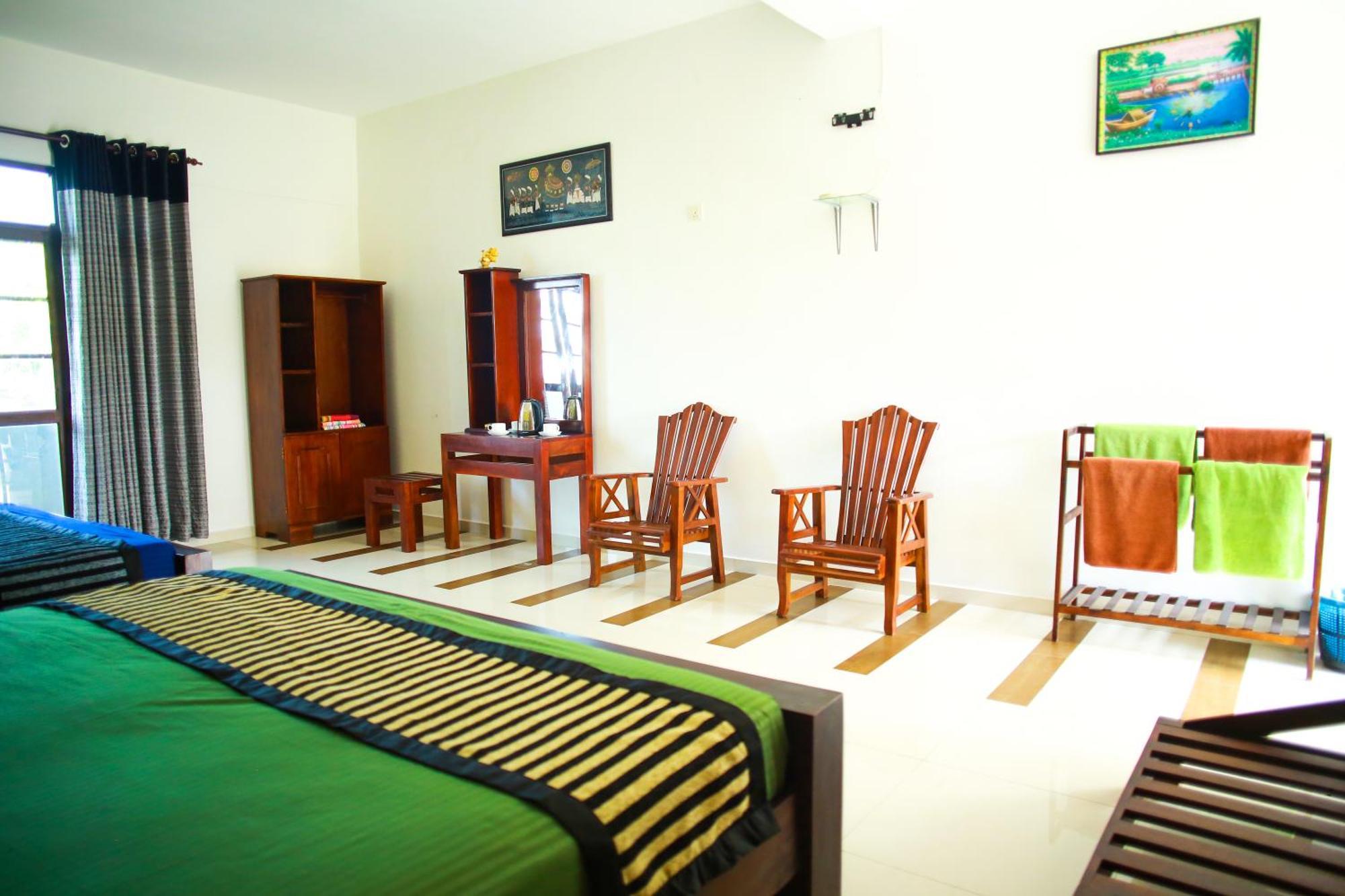 Isindu Sky Lodge Mirissa Bagian luar foto