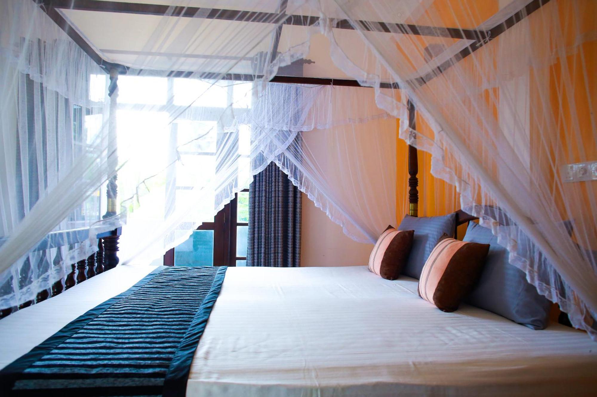 Isindu Sky Lodge Mirissa Bagian luar foto